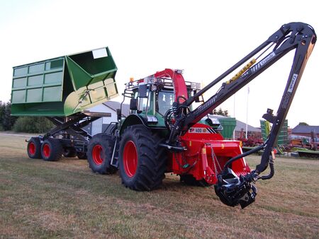 Fendt maskinsæt, Fendt traktor, Hydraulisk vogn, grab til traktor | TBS Maskinpower