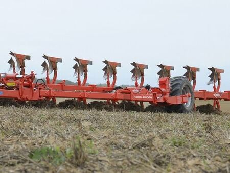 KUHN Vari Leader plov, populær plov i Z design, Op til 400 hk. 6-8 furer. Variabel furebredde. | TBS Maskinpower